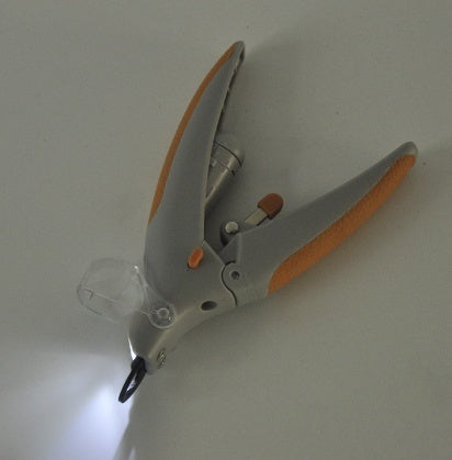 ✂️ WENDYLOVE – Premium Krallenschere mit LED-Licht & Blutlinienanzeige für Hunde und Katzen